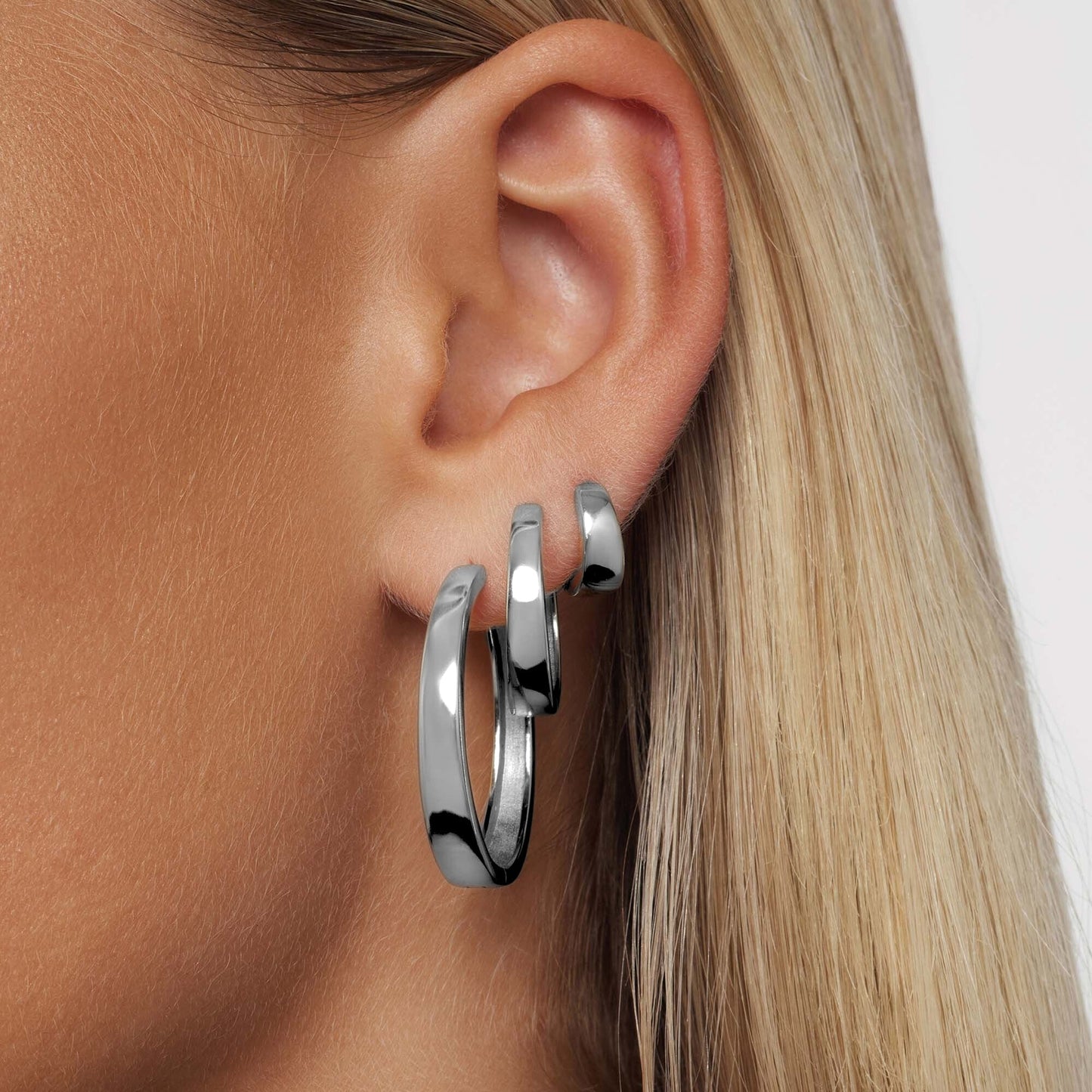 Pendientes Gia Statement Hoops