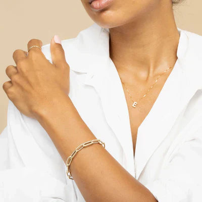 Collar inicial de carta de amor
