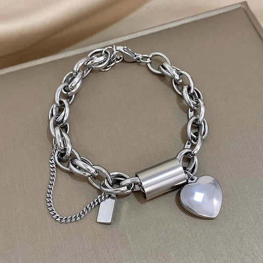 Pulsera gruesa reconfortante