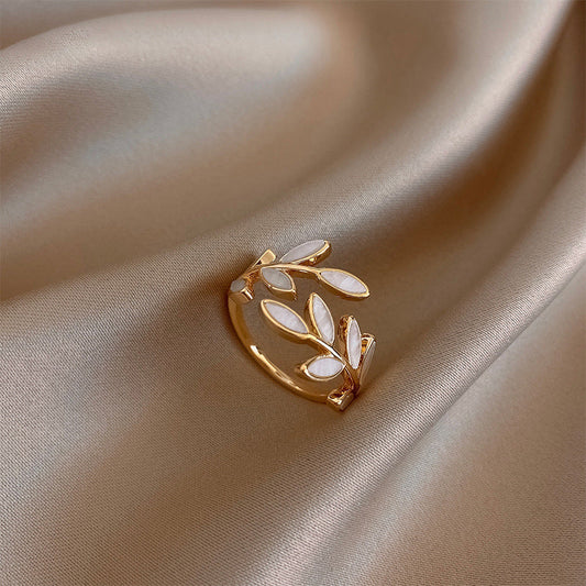 Pure - Anillo ajustable en hoja de ópalo blanco