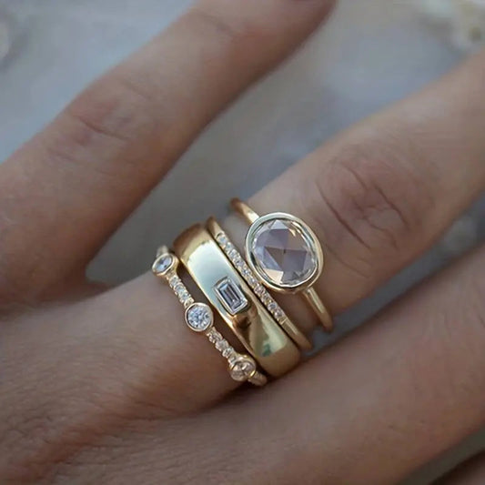 Set de anillos vintage de oro y zirconia